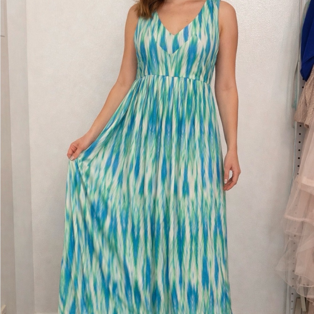 Ruby Rd. V-Neck maxy dress in Aqua, Teal & White Wave Print